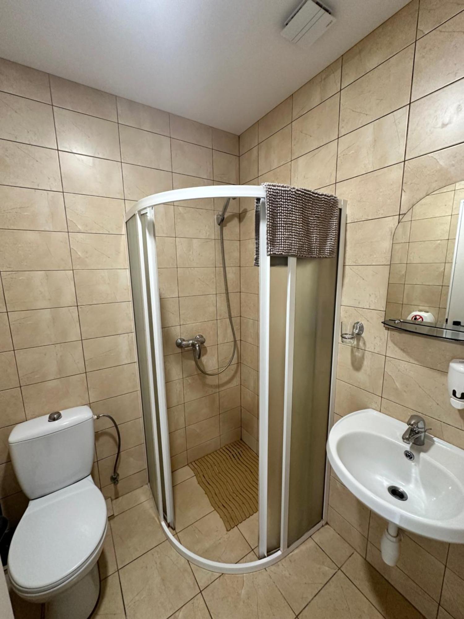 Armenia Motel Garliava Eksteriør billede